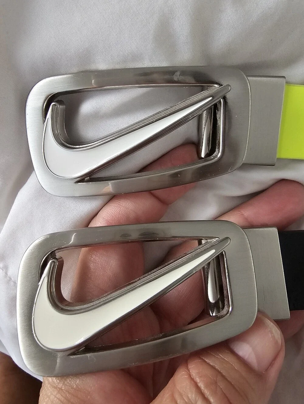 NIKE YOUTH GOLF BELTS SIZE MED.